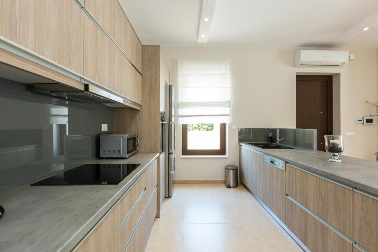 Eudora Luxury Stone Villa Almirída Luaran gambar
