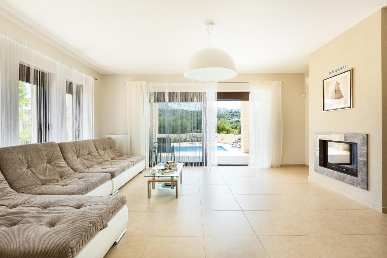 Eudora Luxury Stone Villa Almirída Luaran gambar
